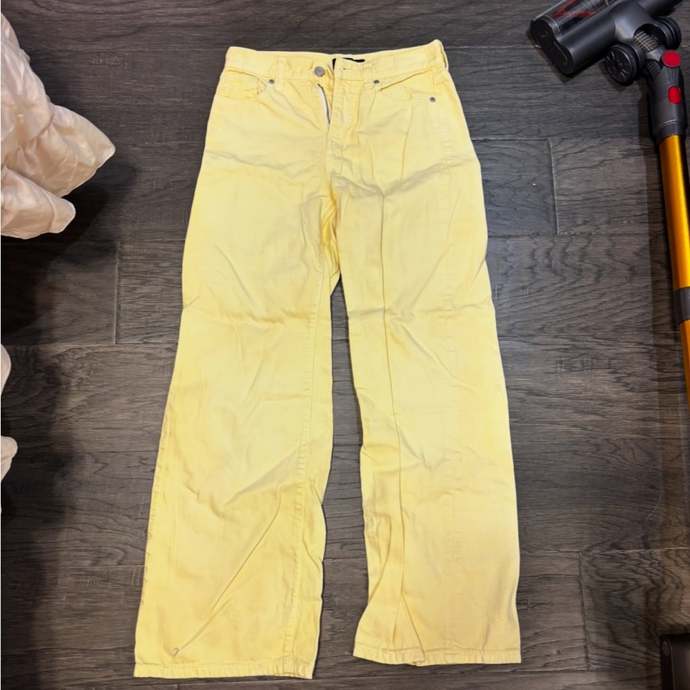 Brand New! Yellow Straight-Leg Jeans size 26